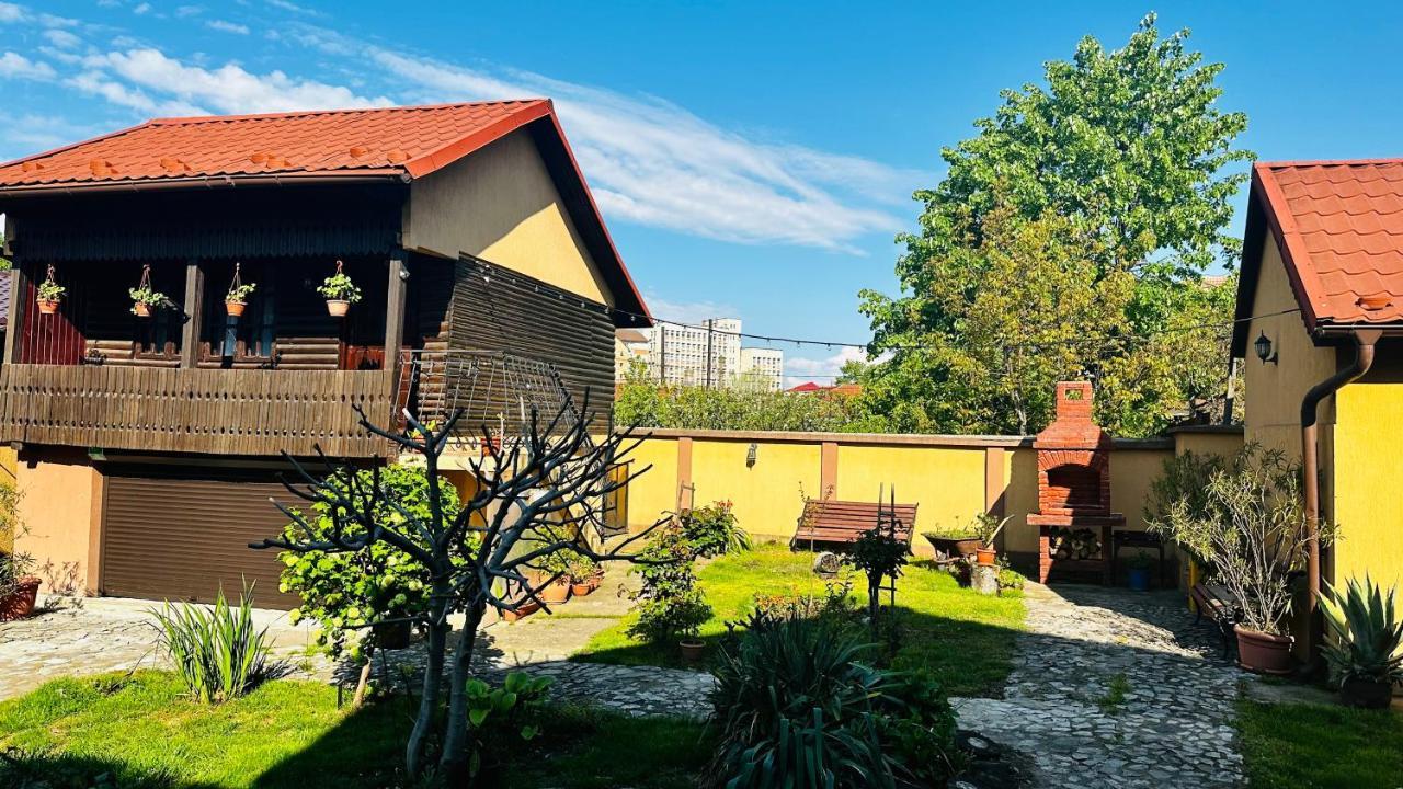 Ferienwohnung Leto House Târgu Jiu Exterior foto